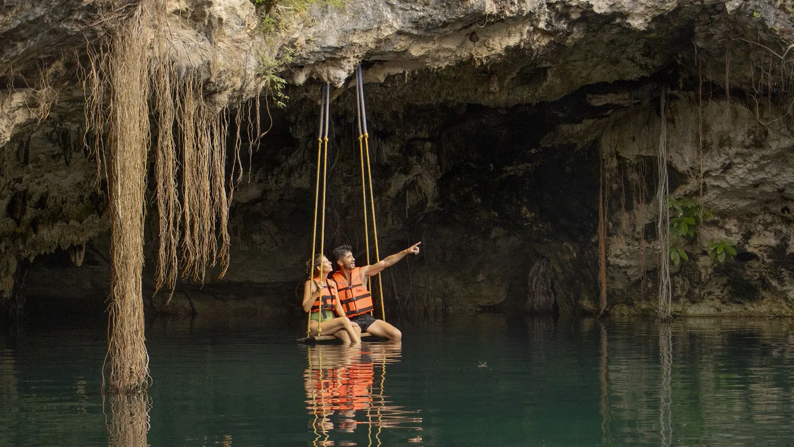 Cobá, lagoon and cenote