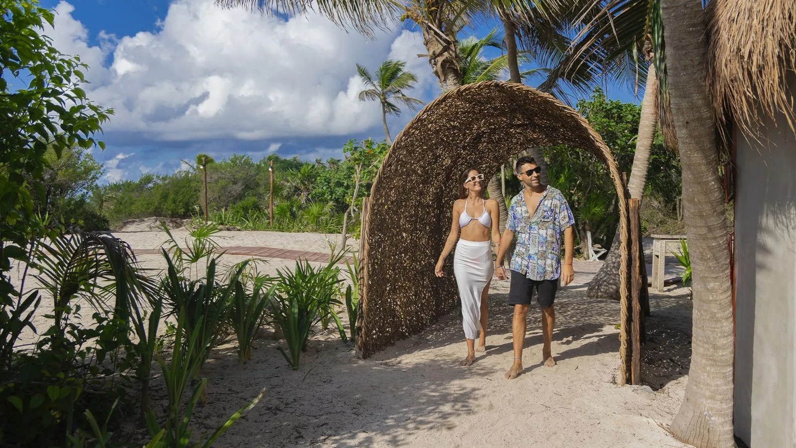 Ruinas de Tulum, cenote y caleta